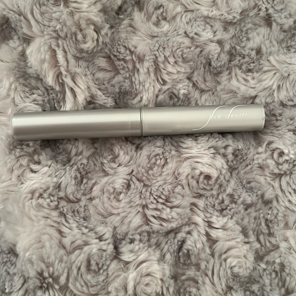 Sue Devitt Undereye Concealer Burmuda Triangle New